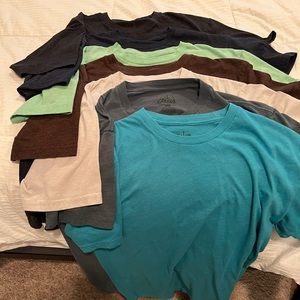 Fresh clean tee’s.  Set of 7 size small